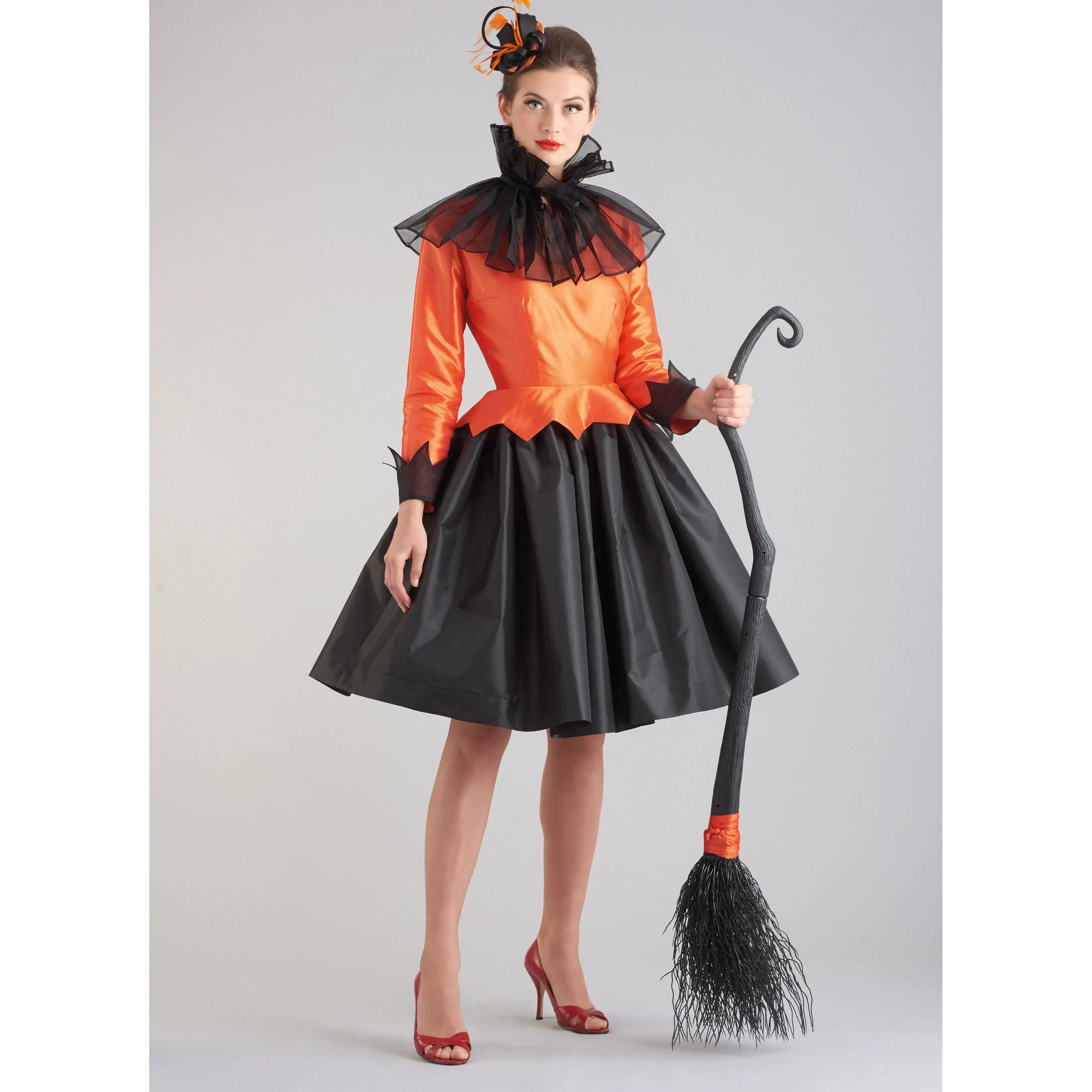 Simplicity sewing pattern 9632 Misses' Costumes by Theresa Laquey